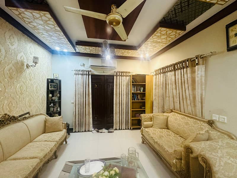 240 Sq House For sale In Rs. 35000000 Only 17