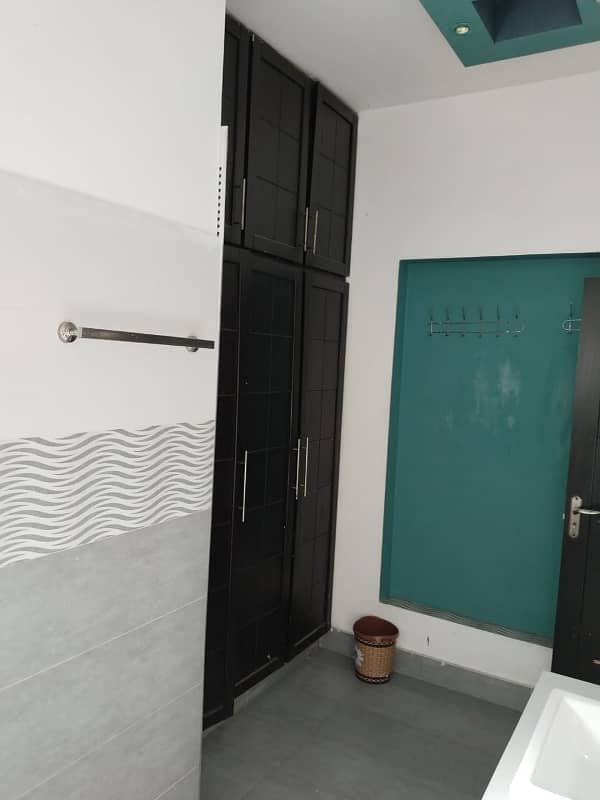 Bachelors or Small Family 5 Marla Upper Portion For Rent in Z Block DHA Phase 3 8