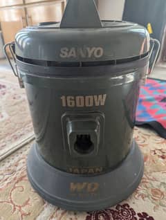 vacuum cleaner 1600W