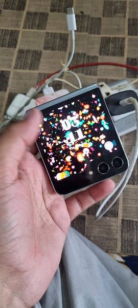 Samsung z flip 5  256gb non pta e sim working 4