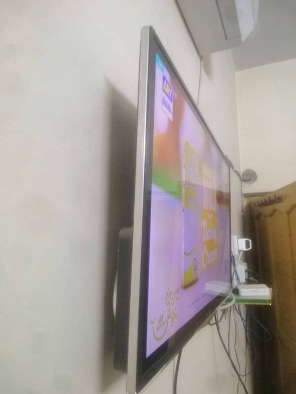 SONY 32 inch Led tv 2