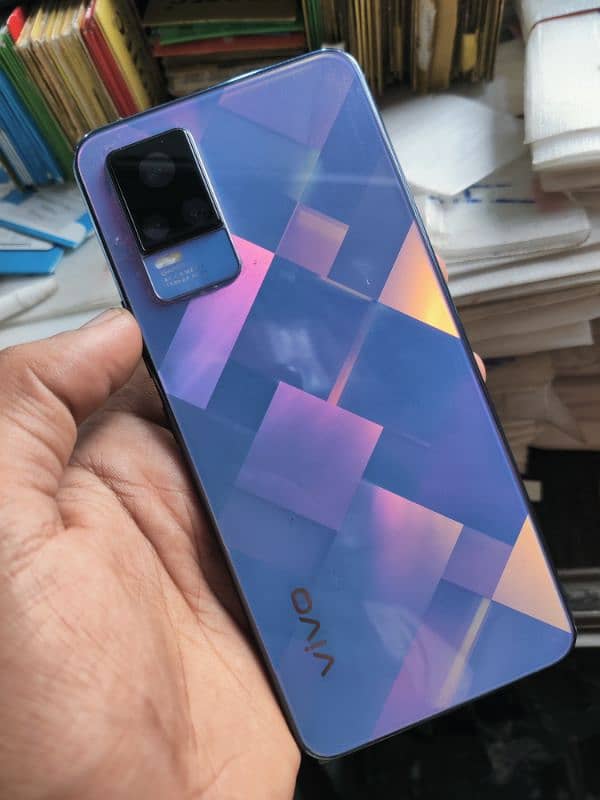 Vivo V21e 1