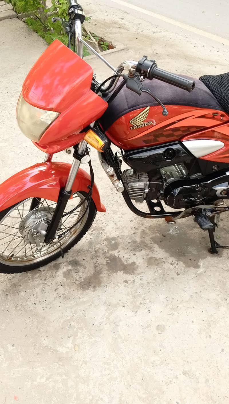 Honda Pridor 2015 0