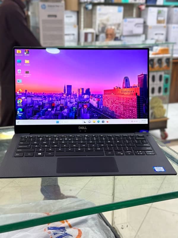 Dell XPS 13 Ci7 7th Gen 3K touch Display 1