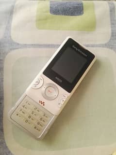 Sony Ericsson W205, Slide, Keypad, Original, Nokia