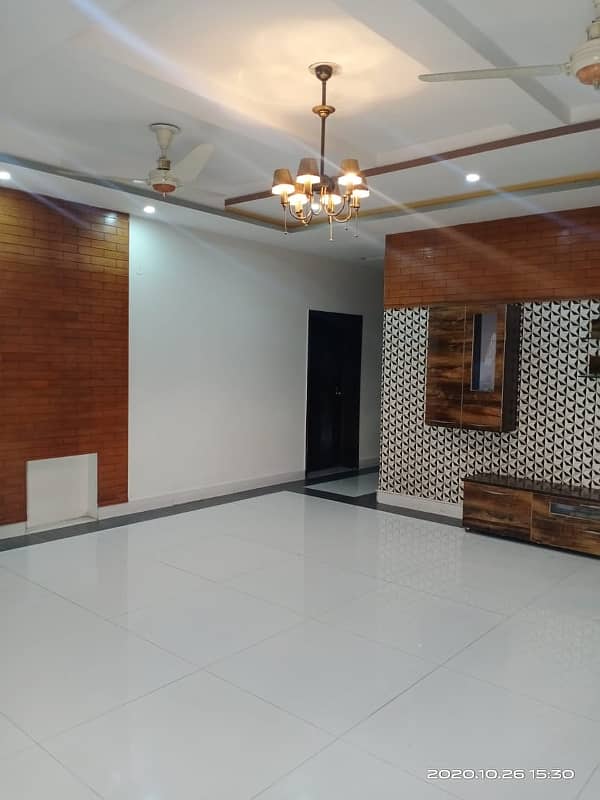 1 Kanal Upper Portion Available For Rent In DHA Phase 6 Lahore 9