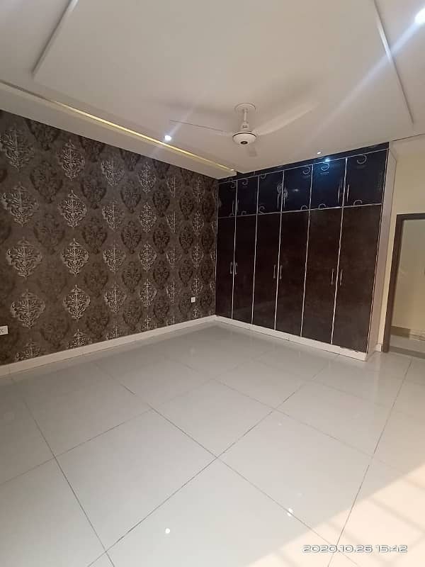 1 Kanal Upper Portion Available For Rent In DHA Phase 6 Lahore 17