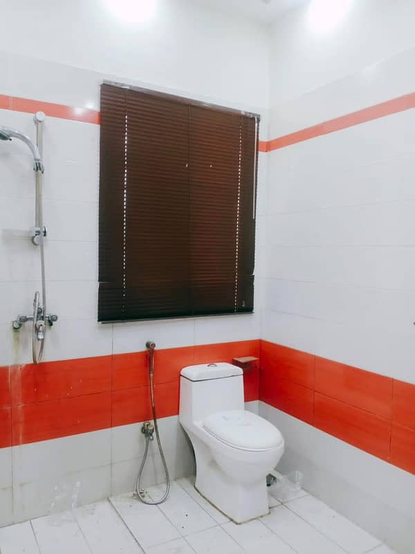 1 Kanal Upper Portion Available For Rent In Air Avenue Lahore 9