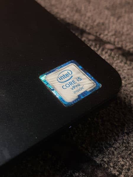 I am selling Dell Core i5 6th gen laptop 0