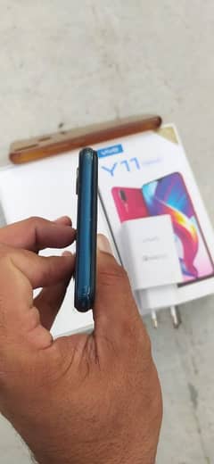 vivo y13