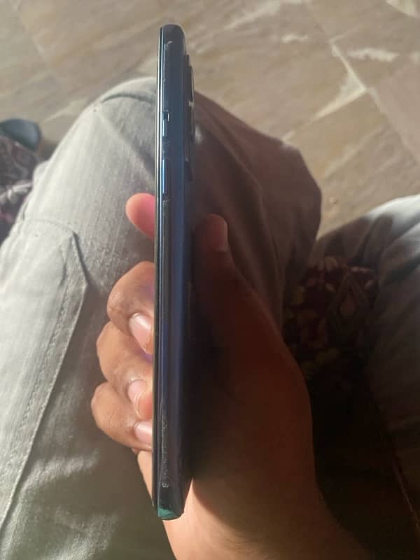 one plus 9 12 ram 256 memory lush condition 10 by 10 sirf pane or line 1