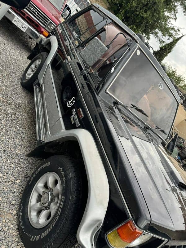 Mitsubishi Pajero 1990 MMC 1