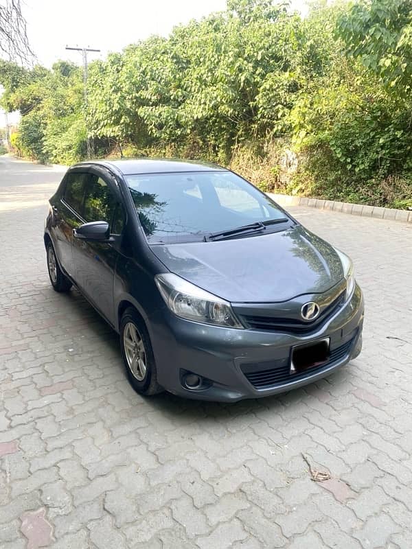 Toyota Vitz 2011 Geniune 0