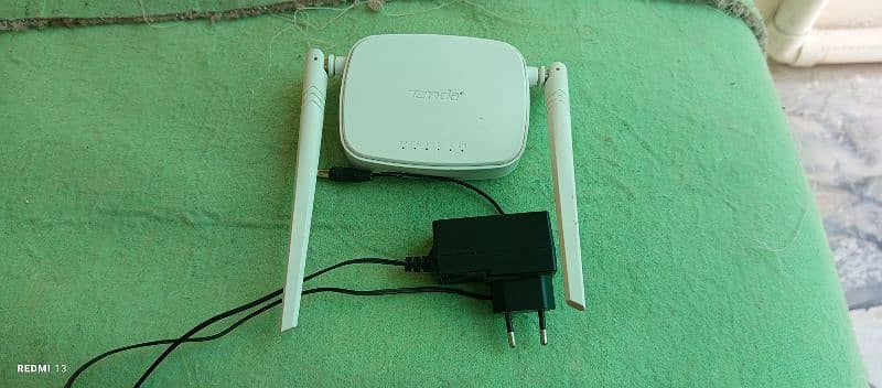 tenda WiFi router 1