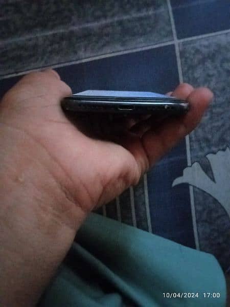 IPHONE 7 AVAILABLE FOR SELLING RIGHT NOW ON CHEAPEST PRICE! (NON PTA) 1