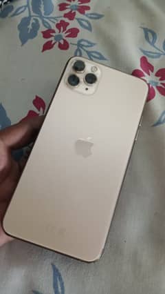 iPhone 11 pro max golden 0