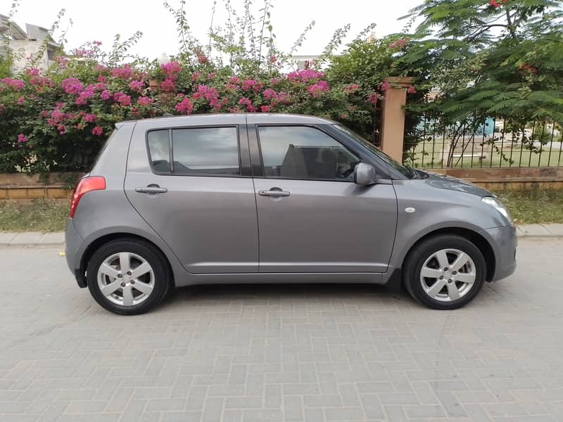 Suzuki Swift 2019 1.3DLX Full Original 3