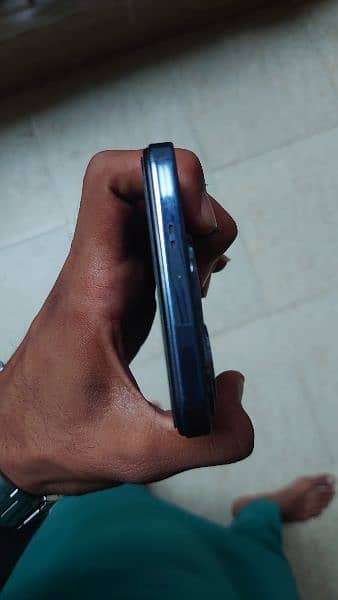 infinix hot 40  8+8/256 1