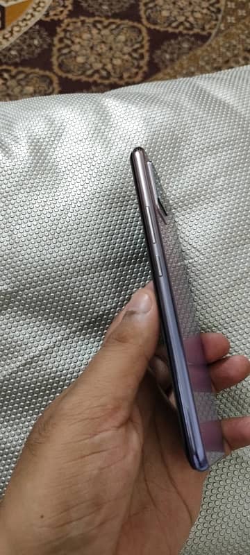 Vivo V20 8/128gb Original Condition with Original Box Only 4