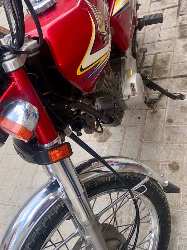 Honda 125 model (2019) 8