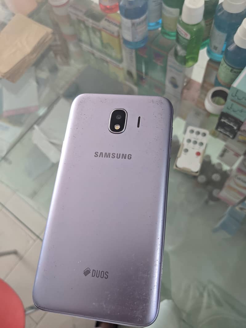 Samsung Galaxy J4 with Box 5