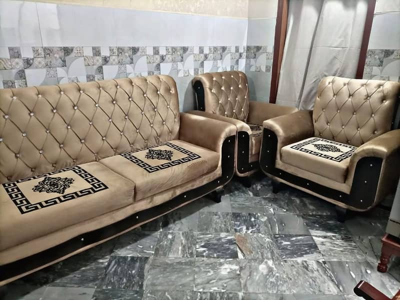 Sofa Set For Sale//Wooden Sofa With 3 Table`s//5 Seater Sofa 0