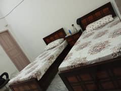 2 signal bed with center table only 1 month use new condition