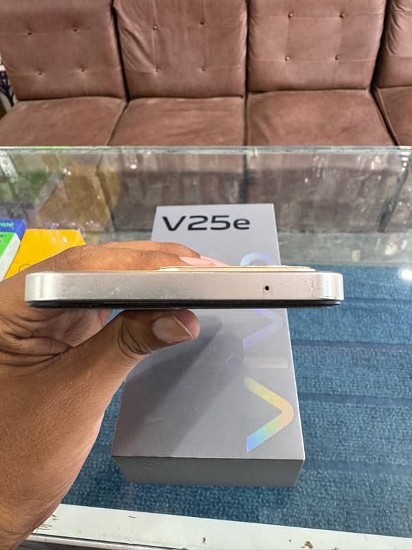 Vivo v25e complete box 2