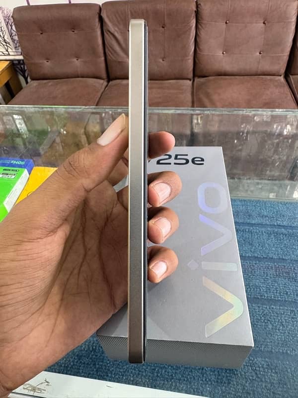 Vivo v25e complete box 3