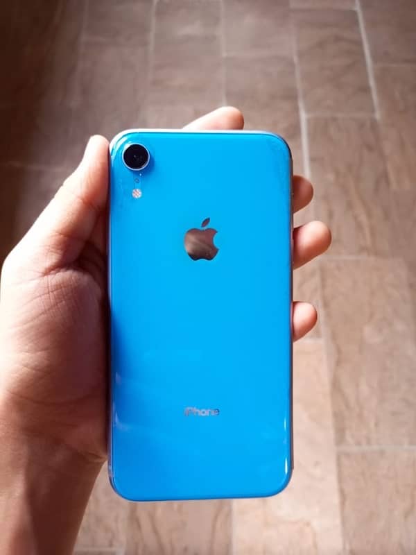 iphone xr 64 gb 4