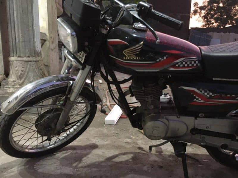 honda Cg 125 for sale in very good condition urgent sale 3