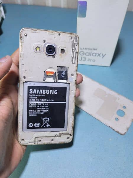 Samsung j3 pro with box 7