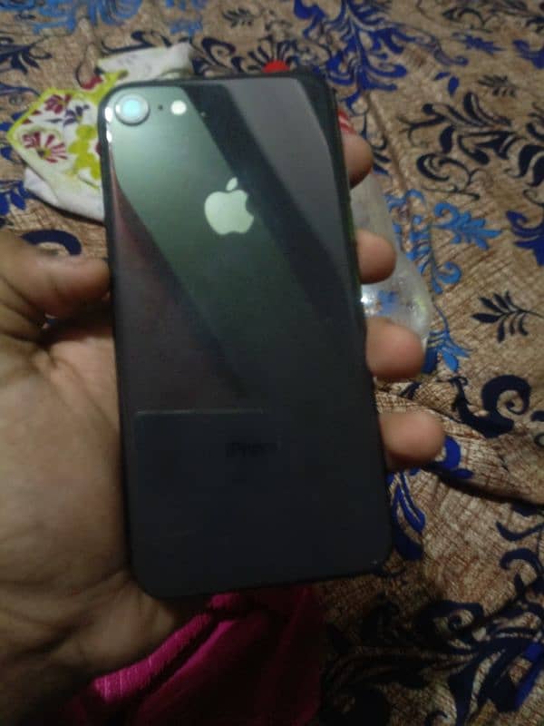 IPHONE 8 PTA APPROVED 64GB 3