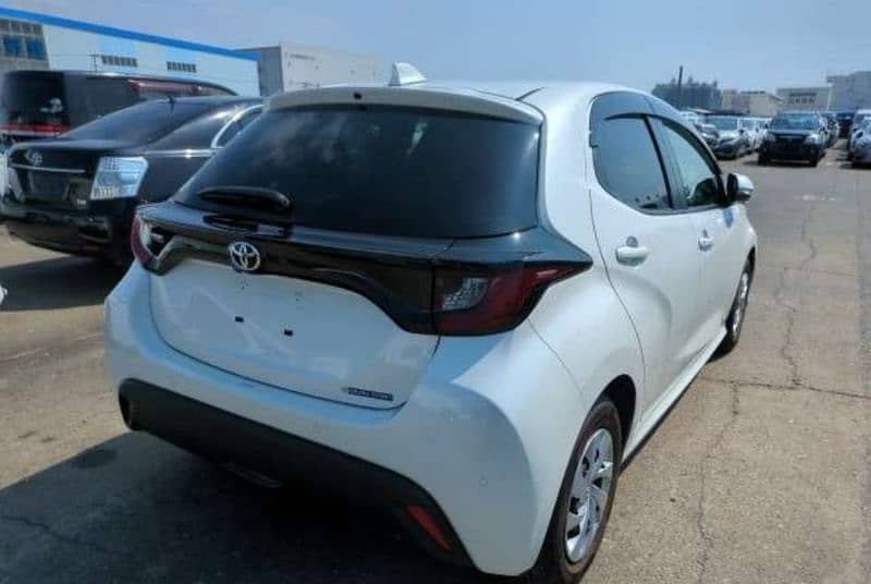 Toyota Yaris 2021 G 8