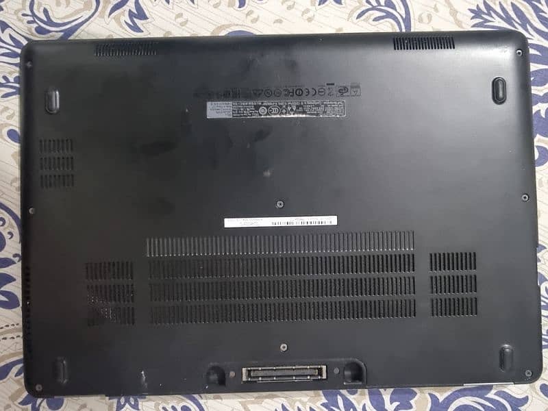 Asus laptop I5 6th gen in a good condition. 1