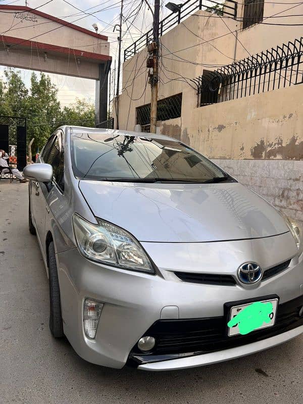 Toyota Prius 2013/17 1