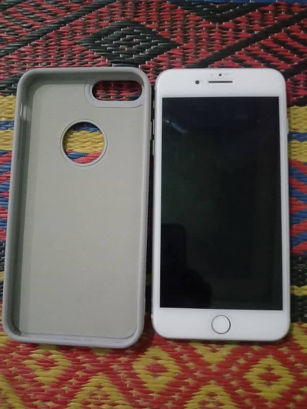 iphone 8 Plus 64gb 10/10 Condition 81% bettery health genuine peace 0