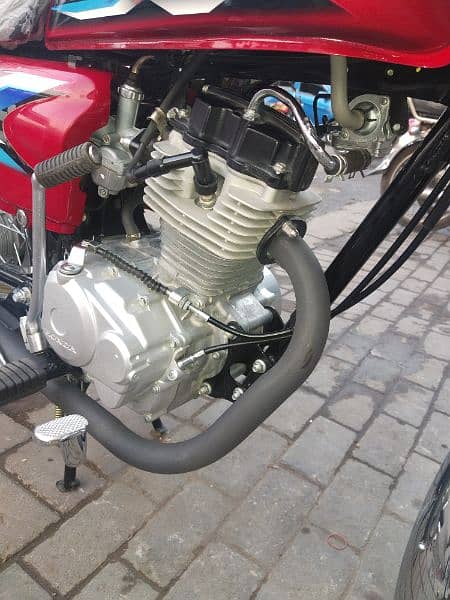 Honda 125 2024 modal 3