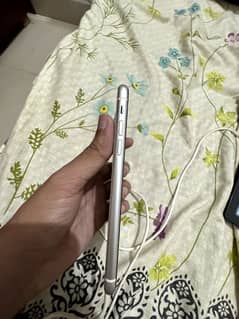 iphone 11 64gb pta with box