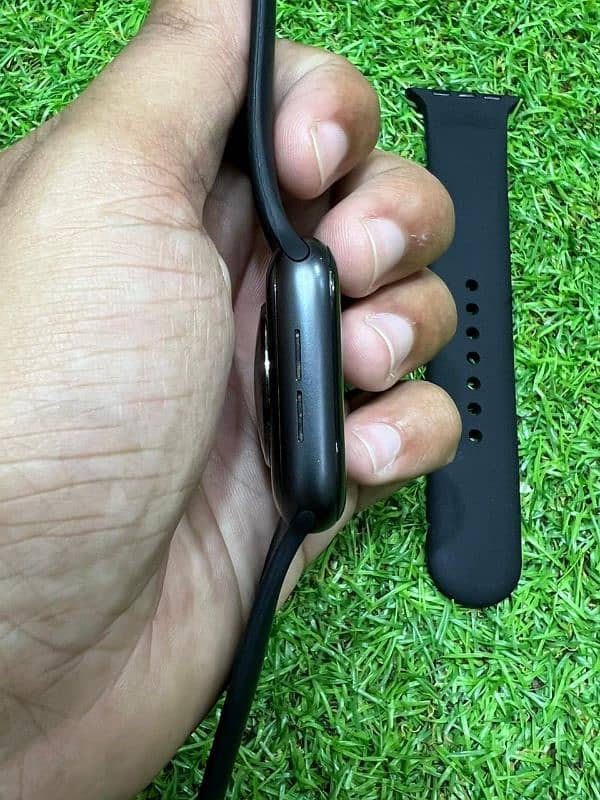 Apple watch series 6 44mm nike edition with Gps USA imported 3