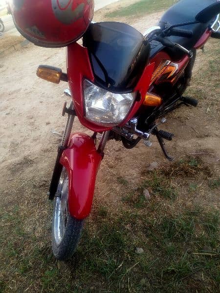 Honda prider lush condition Red color 5