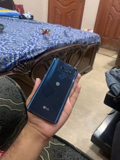 LG v30 thinQ