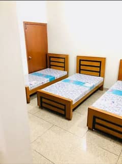 Room for Rent,sharing accomodation (Hamza Boys Hostel)