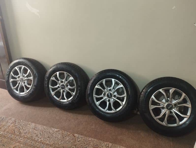 13 Inch 114 PCD Alloy Rims with Brand New Tyres 175/70/13 3