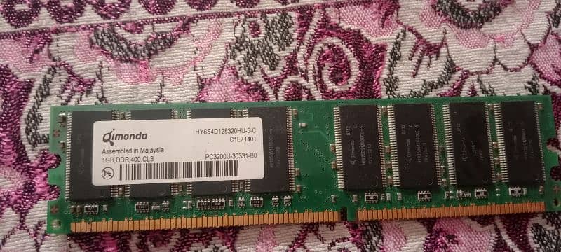 1 GB Ram urgent sale 2