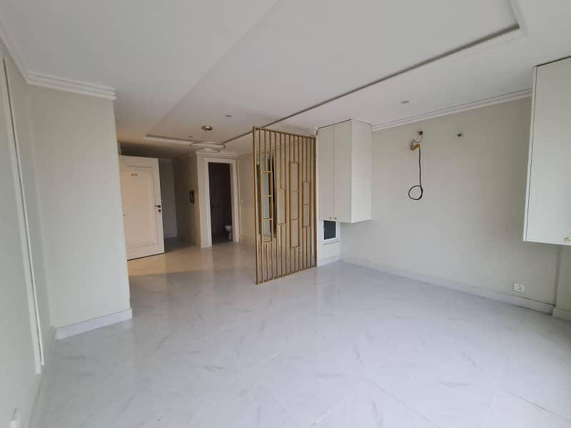 One Bed Non-Furnished Brand New Apartment For Rent In Bahria Town, Lahore. 1