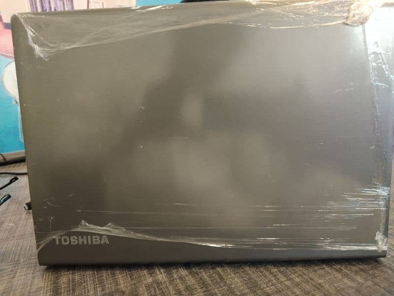 # TOSHIBA TECRA  Z40-C CORE i5 6th GENERATION 5