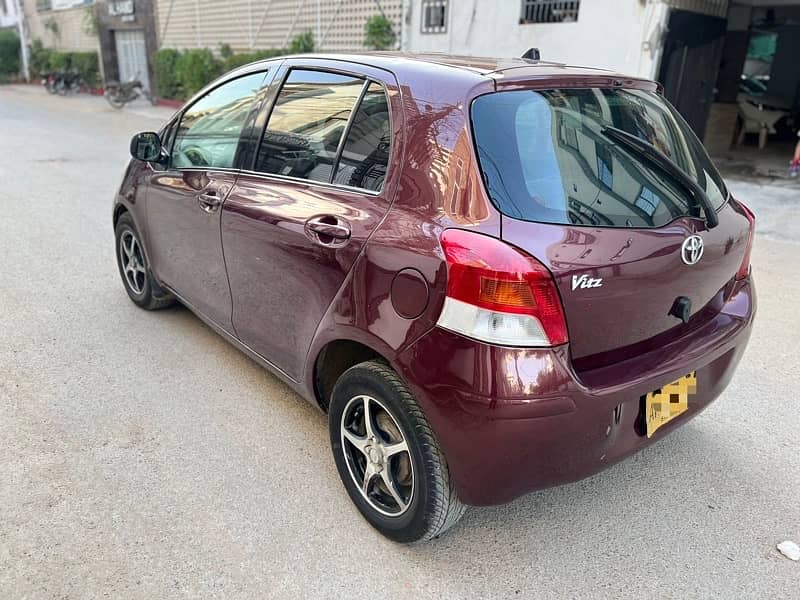 Toyota Vitz 2009 4