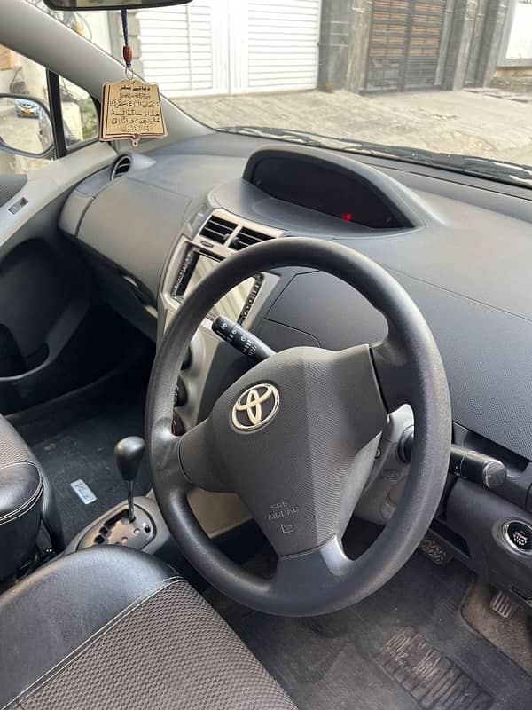 Toyota Vitz 2009 8