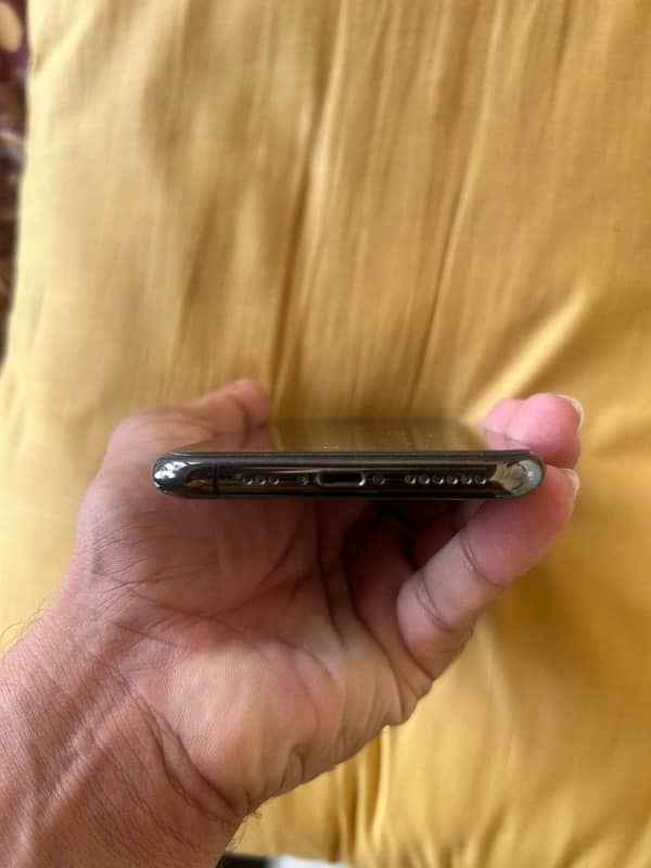 iPhone XS 64 gb battery service bake Sab ok only watsaap 03055318729 4